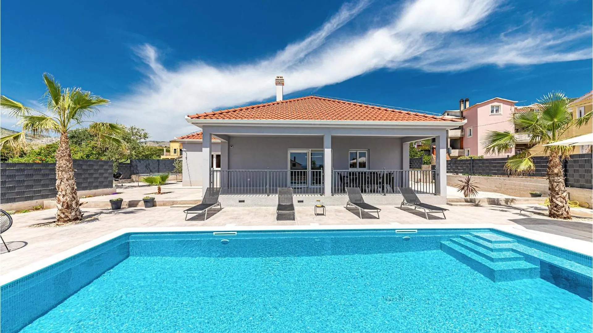 Lovely Home In Trogir With Kitchen Chorvatsko