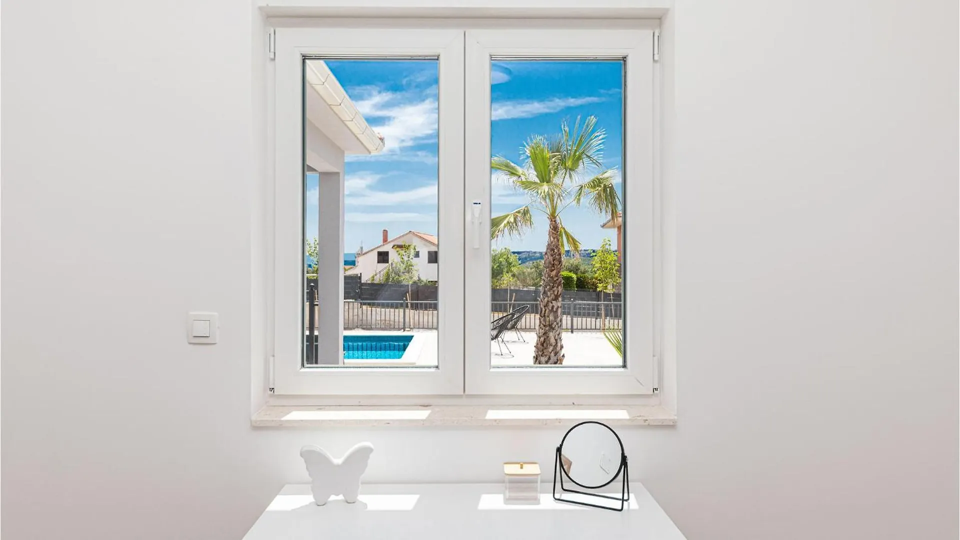 Lovely Home In Trogir With Kitchen