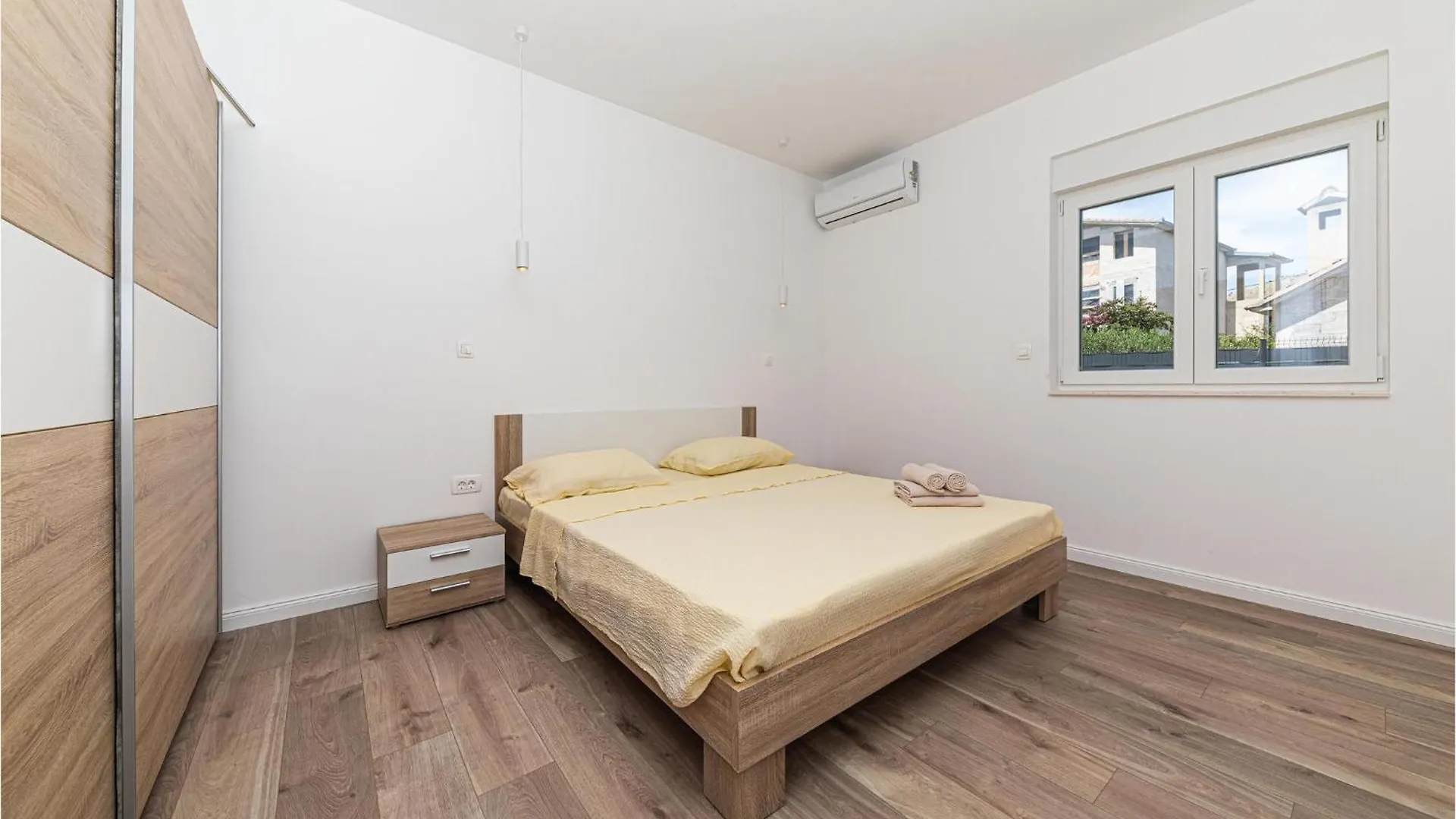 Lovely Home In Trogir With Kitchen 0*,