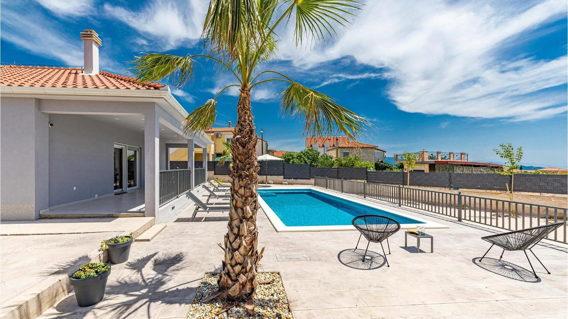 Lovely Home In Trogir With Kitchen