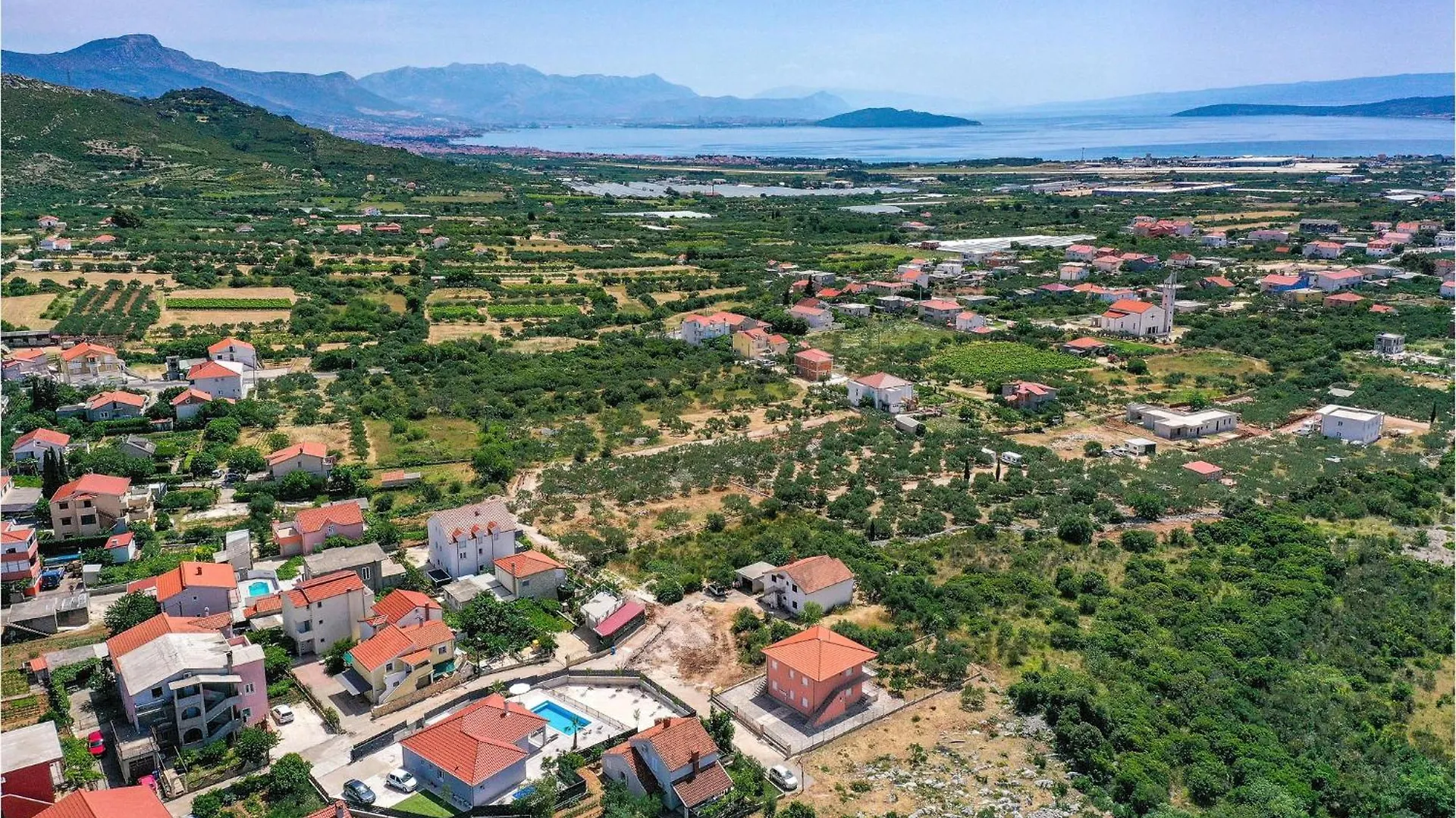 Lovely Home In Trogir With Kitchen 0*,