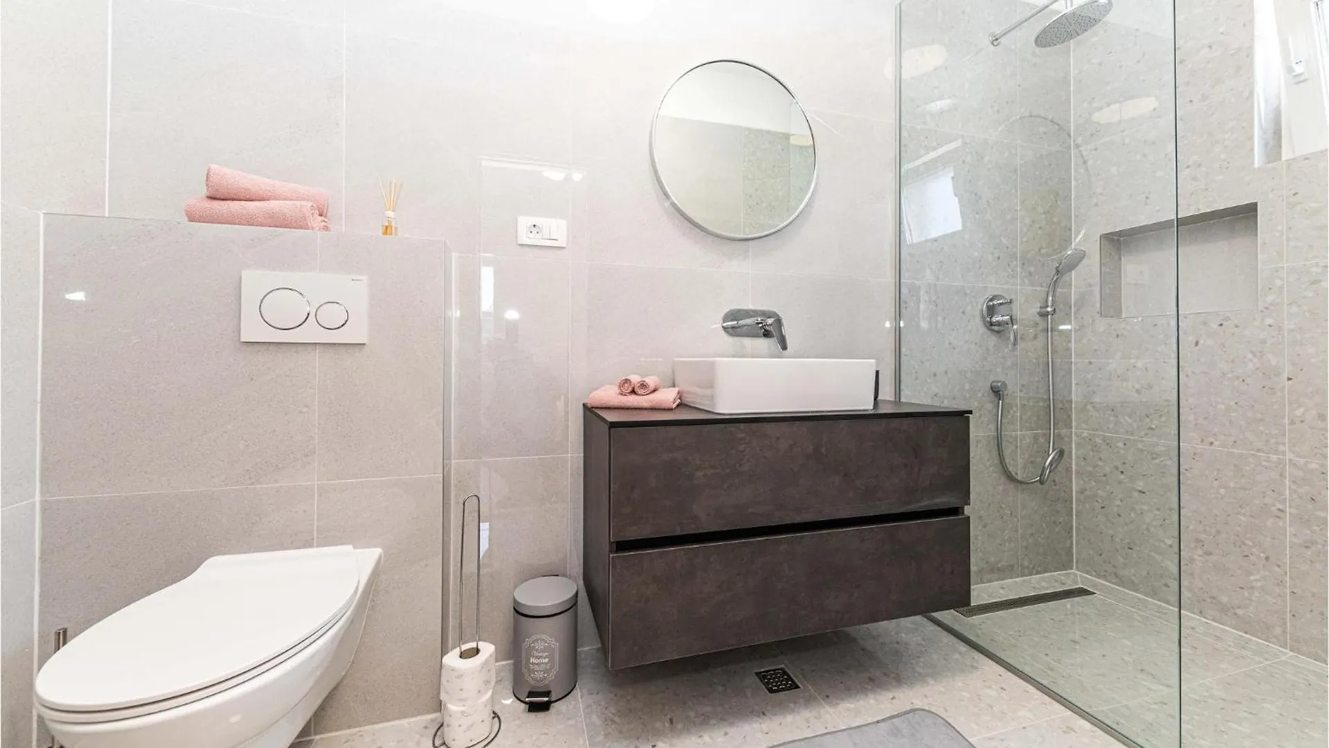Lovely Home In Trogir With Kitchen Holiday home